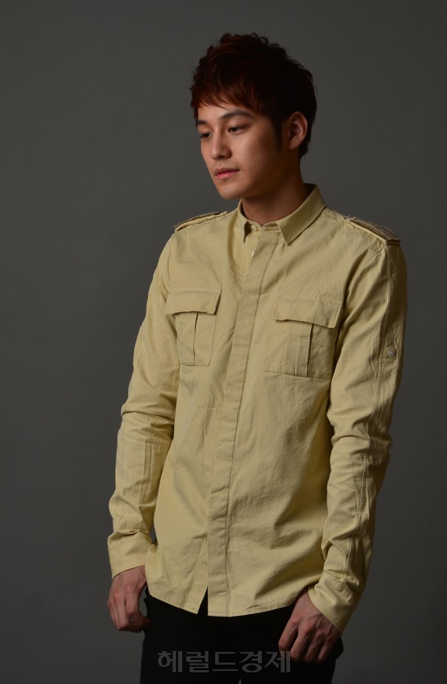 김범 영화배우.<br />이상섭 기자. babtong@heraldcorp.com 2013.04.05
김범 영화배우.
이상섭 기자. babtong@heraldcorp.com 2013.04.05