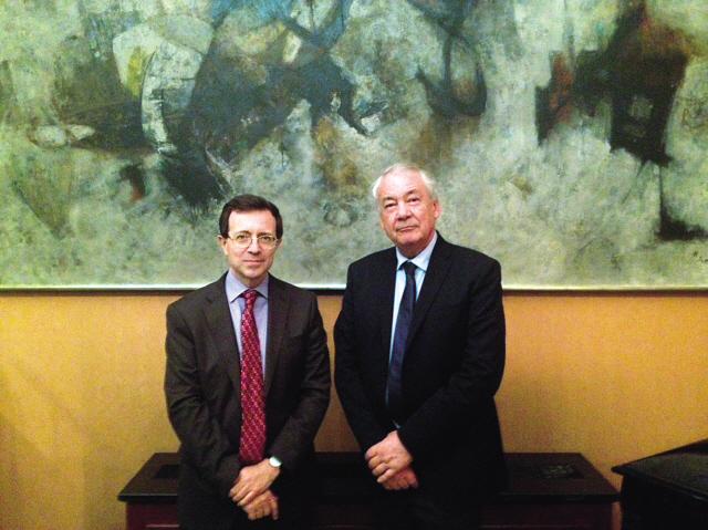 French Ambassador to Korea Jerome Pasquier (left) and Nantes Mayor
Patrick Rimbert pose for a photo during a reception at the French Embassy in Seoul on Wednesday. (Philip Iglauer/The Korea Herald)