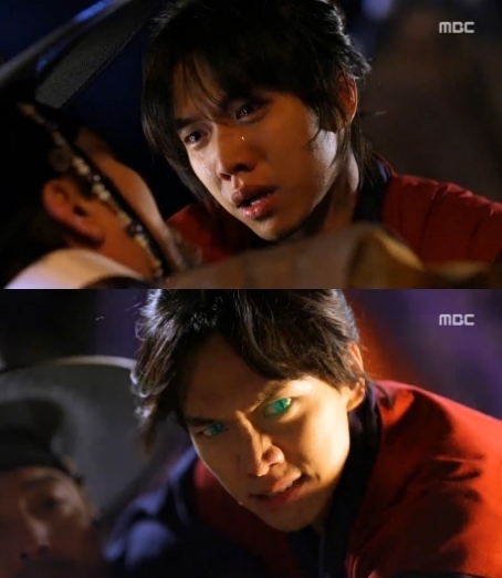 이승기(가수/탤런트)
22일 방송된 MBC 월화드라마 ‘구가의 서’ 5회에서는 죽은 박무솔(엄효섭 분)을 안고 분노로 절규하는 최강치(이승기 분)의 모습이 전파를 탔다.