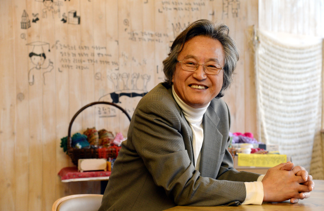 공정무역 카페 '트립티'/안훈기자 rosedale@ 2013.04.22
Choi Eui-pal   Ahn Hoon/The Korea Herald
Choi Eui-pal   Ahn Hoon/The Korea Herald