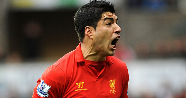 루이스수아레스(LuisSuarez/축구선수/리버풀FC)
이빨 한번 잘못 놀렸다가 여론의 뭇매와 함께 득점왕 타이틀 도전도 물 건너갔다.