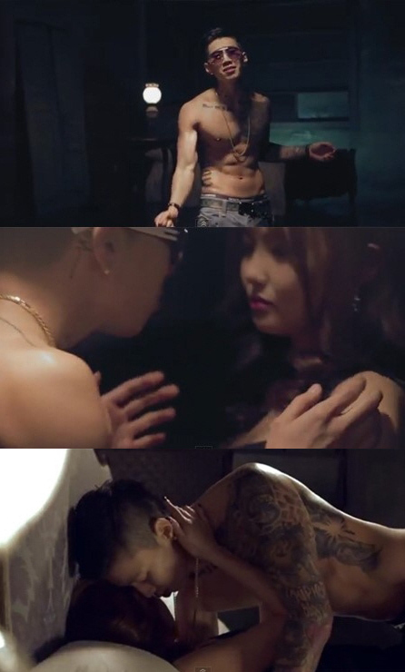 박재범(좌부터/가수/영화배우),오초희(방송연예인)
박재범의 디지털 싱글 ‘웰컴(WELCOME)’ 뮤직비디오 풀 버전이 25일 공개됐다. 이번 풀버전을 통해 앞서 지난 23일 공개된 티저에서 궁금증을 모았던 박재범의 베드신 상대가 오초희로 밝혀졌다.
