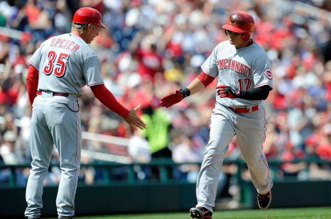 Cincinnati Reds outfielder Choo Shin-soo circles the bases after his homer in the sixth inning.   AFP-Yonhap News