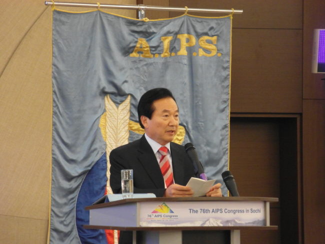 Gwangju Mayor Kang Un-tae promotes the city’s bid for the 2019 FINA World Championships during a recent Association of International Sports Press Congress in Sochi, Russia.
Gwangju Metropolitan City Hall