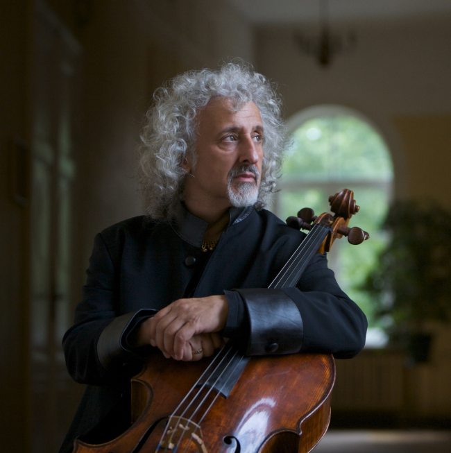 Mischa Maisky.   Credia