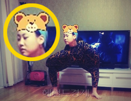 박지민(가수/피프틴앤드)
여성 듀오 피프틴앤드(15&) 멤버 박지민의 엽기사진이 화제다.