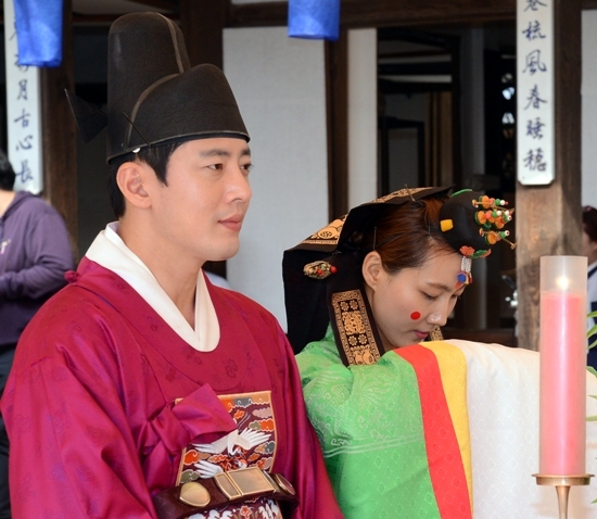 전통 혼례, 선조의 얼을 이어가다 - The Korea Herald