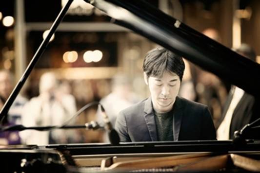 이루마(피아니스트/작곡가)
피아니스트 이루마는 호주 시드니 오페라 하우스에서 앨범 발매 기념 단독 쇼케이스를 개최한다.