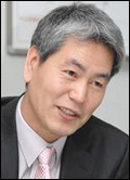 이현복(공무원/산림청청장)
36년 동안 산림에서 근무한 공무원이 백두대간 종주 두 번째 책을 펴냈다.