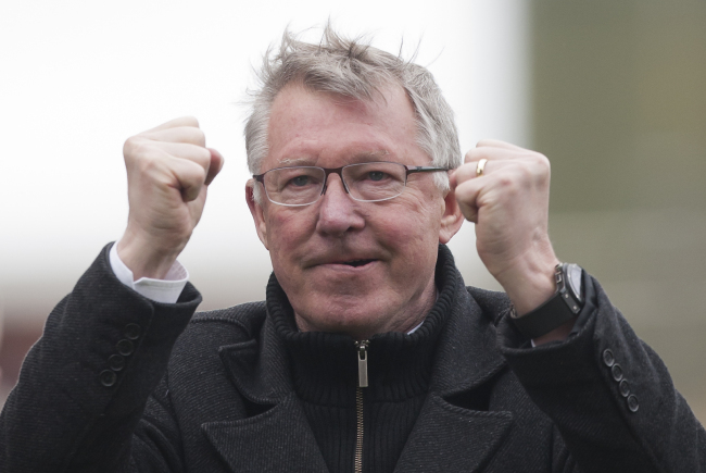 알렉스퍼거슨(AlexFerguson/축구감독/전축구선수/맨체스터유나이티드FC)
26년 간 자리를 지켜오던 알렉스 퍼거슨 감독의 사임 소식이 전해지자 미국 뉴욕증시에 상장된 맨체스터 유나이티드(맨유)의 주가가 장중 5% 이상 급락했다.