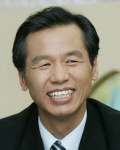 최문순(광역단체장/정당인/강원도도지사)
강원도(도지사 최문순·사진)는 고령화 시대에 대응하기위하여 도지사 공약으로 제시되었던 ‘효도복지 5종세트’ 사업(정책)을 강화해나갈 것이라고 9일 밝혔다.