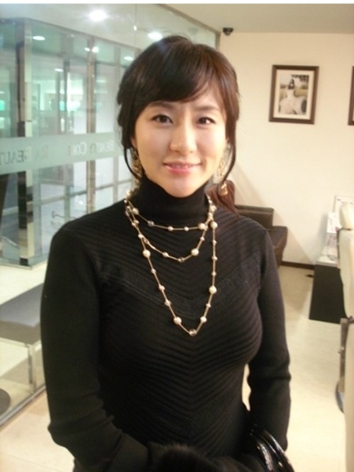 이지연(가수/요리연구가/얼룸마켓최고경영자)
원조 ‘하이틴 스타' 이지연이 외국인 남자친구와 약혼했다고 밝혔다.
