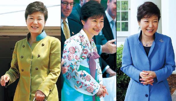 박근혜(대통령)
(from left) President Park Geun-hye leaves Korea on Sunday. (Yonhap News)
Park at the Smithsonian dinner on Tuesday. (Yonhap News)
Park after the summit with President Barack Obama on Tuesday. (Yonhap News)
