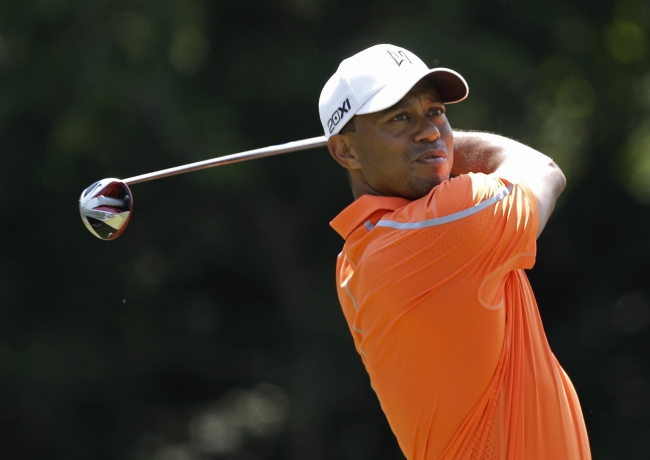 타이거우즈(TigerWoods/골퍼)
Tiger Woods hits from the seventh tee during the first round of the Players Championship golf tournament at TPC Sawgrass in Ponte Vedra Beach, Florida, Thursday.   AP-Yonhap News