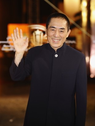 장예모(ZhangYimou/영화감독/전영화배우)
BEIJING (AP) ― Authorities are investigating whether one of China’s top film directors fathered seven children in violation of the country’s strict family planning laws, state media and a local official said Thursday.
