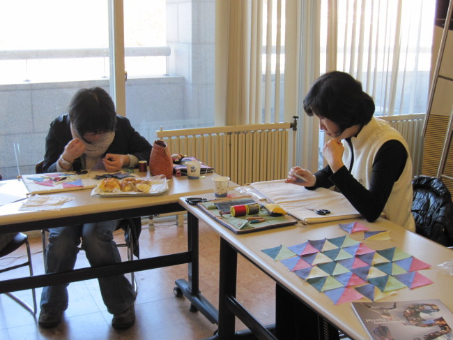 Art lovers become creators at museums
