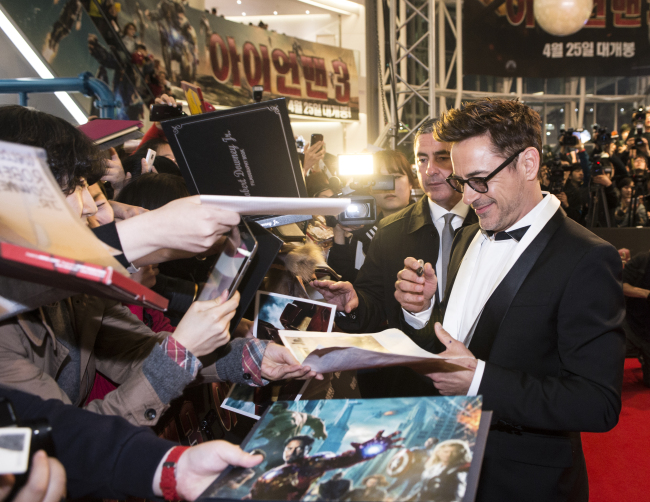 로버트다우니주니어(RobertDowneyJr/영화배우)
최근 만난 한 메이저 영화사 외화수입 담당자의 말이다. 그는 “내한 스타측과 프로모션 담당자들에게 한국 관객들에게 친근하고 인간적인 매력을 보여줄 수 있도록 거듭 당부한다”고 말했다.