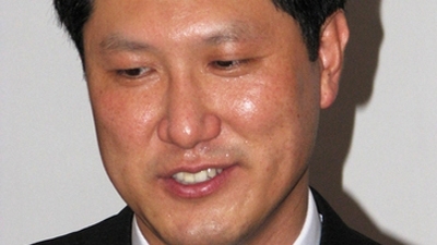 노재헌(변호사)
노태우 전 대통령의 장남 재헌(48)씨가 부인 신정화(44)씨와 이혼했다.