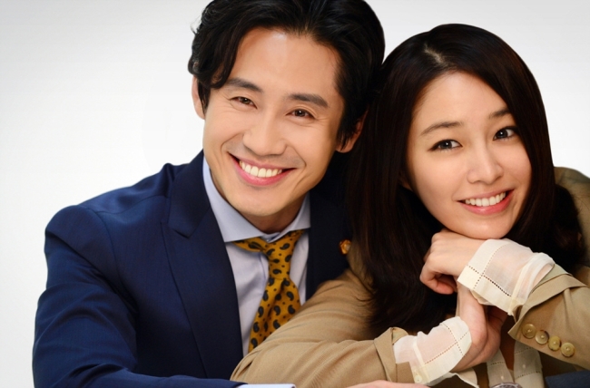 신하균(좌부터/영화배우),이민정(탤런트)
SBS 수목극 ‘내 연애의 모든 것(‘내연모’)’은 정치와 연애를 함께 엮은 드라마다. 그럼에도 정치 이야기가 제법 많이 등장하는 것은 정치와 연애의 연관관계를 보여주어야 하기 때문이다.