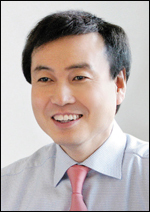 차석용(기업인/LG생활건강대표이사부회장/코카콜라음료대표이사부회장/더페이스샵대표이사부회장)
LG생활건강(대표이사 차석용ㆍ사진)의 성장세는 최근 선보인 샤프란 CF ‘연아의 1등 향기’ 편에 함축돼 있다.