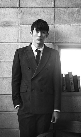 임슬옹(가수/탤런트/2AM)
영화 ‘26년’에 출연했던 아이돌그룹 2AM멤버 임슬옹이 ‘5.18 민주화운동 기념일’을 맞아 자신의 생각을 담은 짧은 글을 남겼다.