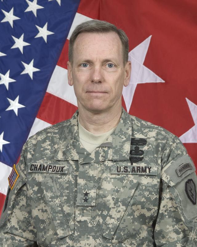 존D.존슨(JohnD.Johnson/육군/미국육군사령관)
The Seoul government on Monday awarded outgoing U.S. Eighth Army Commander Lt. Gen. John D. Johnson an order of national security merit for his contribution to maintaining peace and security on the Korean Peninsula.