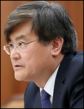 서승환(정무직공무원/전교수/국토교통부장관)
서승환 국토교통부 장관은 20일 지하철1호선 오류동역 인근 시범지구 현장에서 박근혜 정부에서 역점을 두고 추진하는 주요 국정과제인 행복주택 프로젝트의 수도권 7개의 시범지구를 발표했다.