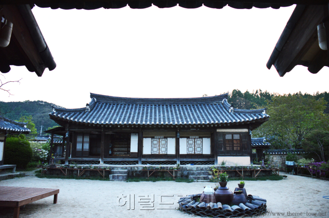 [테마있는 명소] 봉화 만산고택--조선말 사대부 고택에서의 고즈넉한 하룻밤