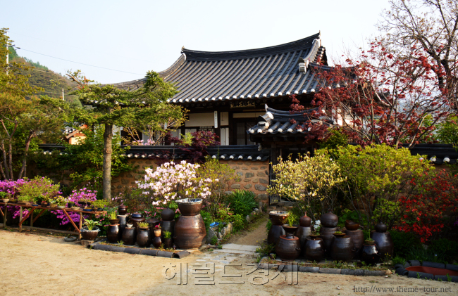 [테마있는 명소] 봉화 만산고택--조선말 사대부 고택에서의 고즈넉한 하룻밤
