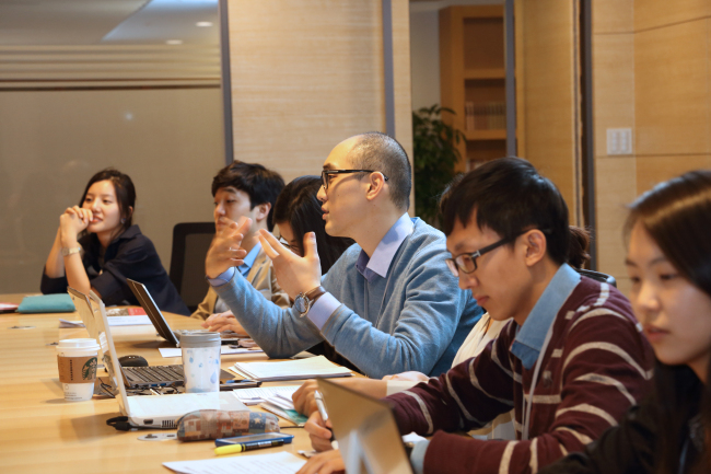 Students attend a class at the Asan Academy in Seoul.   Asan Academy