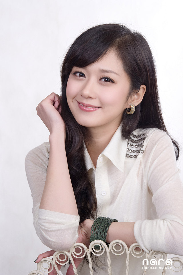 장나라(가수/영화배우)
Jang Nara has signed on with Chinese apparel company Yirienkkeueo to appear in its advertisements.