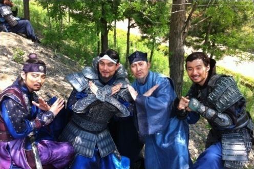 최규환(영화배우/연극배우)
배우 최규환이 ‘연개소문 출연배우’ 성폭행범이라는 루머에 휩싸이자 대해 직접 해명하고 나섰다.