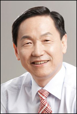김상곤(교육공무원/전교수/경기도교육청교육감)
26일 경기도교육청(교육감 김상곤·사진)이 최근 수립한 ‘경기혁신영어교육 확산 계획’에 따르면, 도내 20개 영어교육모델 창의경영학교(이하 ‘모델학교’)는 교문을 열고, 자신들의 우수한 영어교육 프로그램을 타 학교와 공유키로했다.