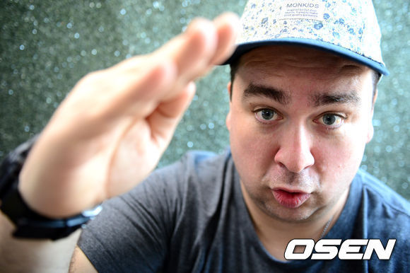 샘해밍턴(SamHammington/개그맨)
최근 진행된 케이블채널 tvN ‘현장토크쇼 택시’ 녹화에 참여한 개그맨 샘해밍턴은 최근 MBC ‘진짜사나이’에서 드러났던 구구단 굴욕에 대해 말문을 열었다.