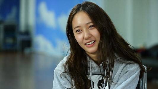크리스탈(정수정/가수/에프엑스)
걸그룹 에프엑스의 크리스탈이 은퇴 계획을 밝혀 눈길을 끌었다.