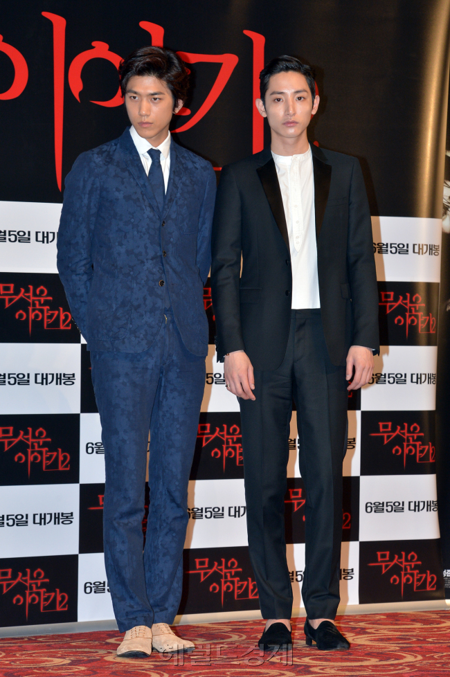 성준(좌부터/방성준/탤런트/전모델),이수혁(이혁수/모델/탤런트)
영화 ‘무서운 이야기2’(감독 김성호 김휘 정범식 민규동) 언론시사회가 5월 28일 오후 2시 서울 광진구 자양동 롯데시네마 건대입구에서 열렸다.