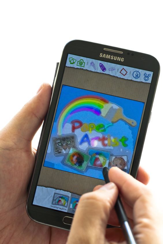 Samsung Electronics Co. will release Galaxy Note 3 with a high-tech camera later this year. (123rf)