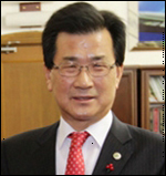 이시종(광역단체장/전국회의원/충청북도도지사)
2013충주세계조정선수권대회 조직위원회(조직위원장 이시종 충북도지사·사진)는 성공적인 대회를 개최하기 위해 조직위원을 확대 운영키로 했다고 29일 밝혔다.