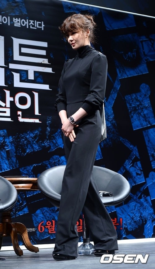 이시영(탤런트/영화배우)
배우 이시영이 “체중 7kg이 증가했다”는 고백으로 화제를 모으고 있다.