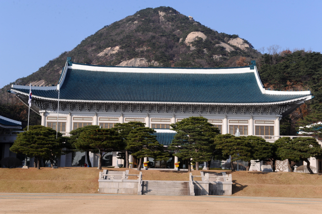 청와대 본관 20121120<br />/청와대 사진기자단