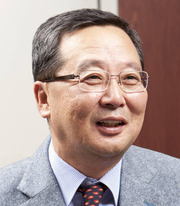 이재영(공기업인/연구인/경기도시공사사장)
경기도시공사(사장 이재영)는 장애인, 북한이탈주민 등 사회적 약자를 포함한 신입직원 9명을 채용한다고 3일 밝혔다.