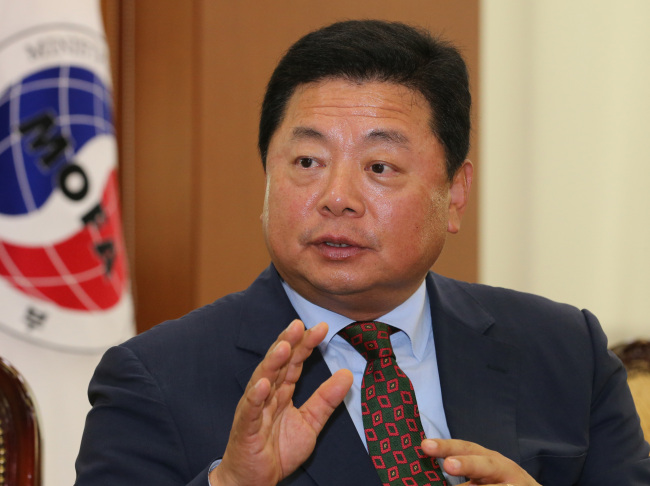 구상찬(정당인/전국회의원)
South Korea’s new consul general to Shanghai on Wednesday pledged to take the lead in rendering support for economic activities by Korean people and companies doing business in the Chinese financial hub.