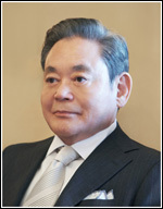 이건희(기업인/국제기관단체인/삼성전자회장)
이건희<사진> 삼성전자 회장이 신경영 20주년을 맞이해 새시대 삼성이 나아갈 목표로 도전과 혁신, 창조경영, 사회적 책임 등을 화두로 던졌다.
