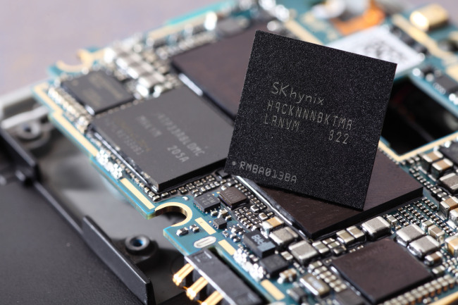 SK Hynix’s 8-gigabit LPDDR3 mobile DRAM chip
