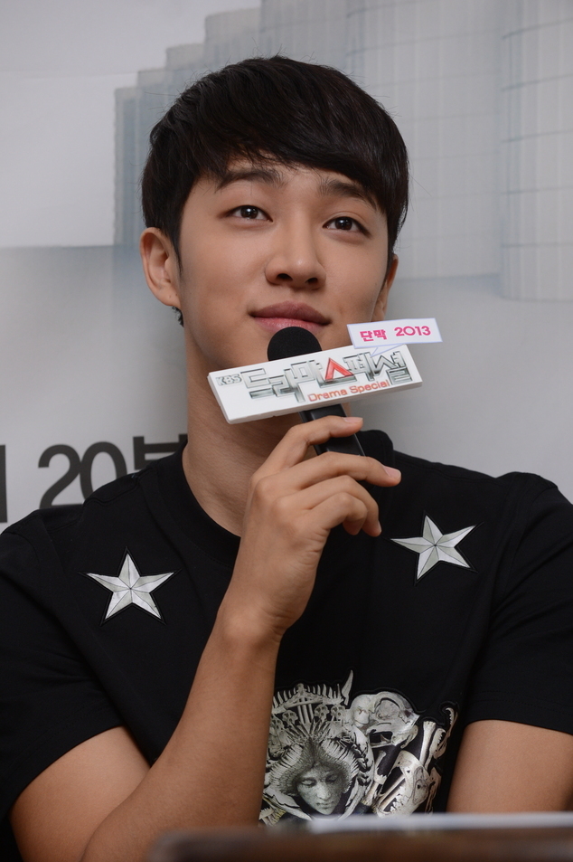 이기광(가수/탤런트/비스트)
아이돌그룹 비스트의 멤버 이기광도 연기돌로 변신했다. 생애 첫 타이틀롤을 맡아 한 시간 짜리 단막극을 이끄는 얼굴이 된 것.