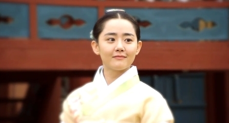 문근영(영화배우/탤런트)
지난 10일 방송된 MBC 월화드라마 ‘구가의 서’ 19회에서는 후속작 ‘불의 여신 정이’ 예고편이 공개됐다.