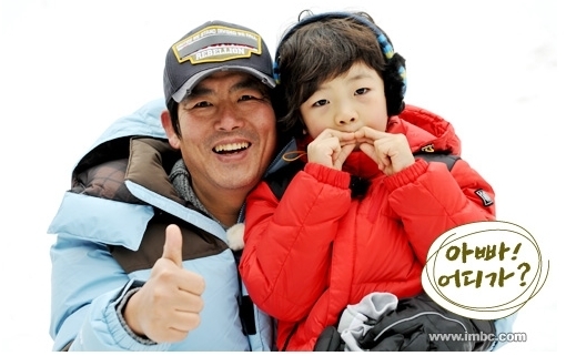 성동일(좌부터/탤런트/영화배우),성준(성동일아들)
MBC 인기 예능 프로그램 ‘일밤-아빠 어디가’ 하차설이 돌았던 성동일-성준 부자가 프로그램에 잔류한다.