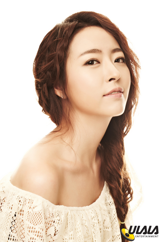 심은진(가수/탤런트)
Shim Eun-jin.   Ulala Entertainment