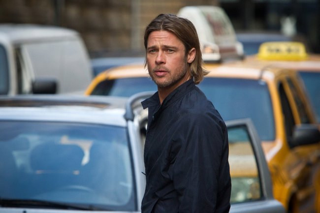 브래드피트(BradPitt/영화배우)
SBS ‘한밤의 TV연예‘가 ‘브래드 피트’와의 인터뷰를 공개한다. 특별 진행자로는 소녀시대의 티파니다. 티파니의 유창한 영어 실력뿐만 아니라 유쾌한 진행으로 인터뷰 내내 화기애애한 분위기가 연출됐다. 장소는 한국의 명소와 문화에 대해 큰 관심을 가지고 있는 브래드 피트를 위해 해외 스타 최초로 경복궁이 선택됐다.