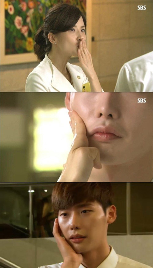 이보영(위부터/탤런트/영화배우),이종석(모델/탤런트)
이종석이 이보영에게 간접 뽀뽀를 받고 설렘을 감추지 못했다.